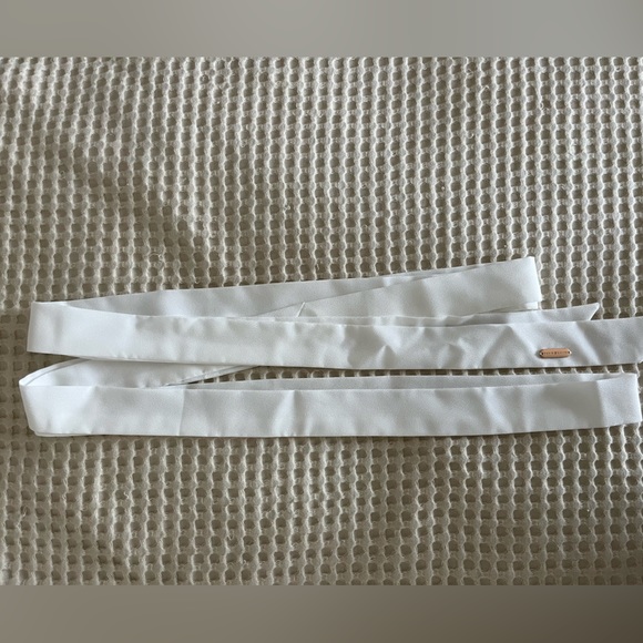 David & Chiyo Crepe Bridal Sash - Calla Sash - Ivory - Picture 2 of 3